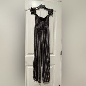 ✨Windsor Black and Gray Striped Jumpsuit✨